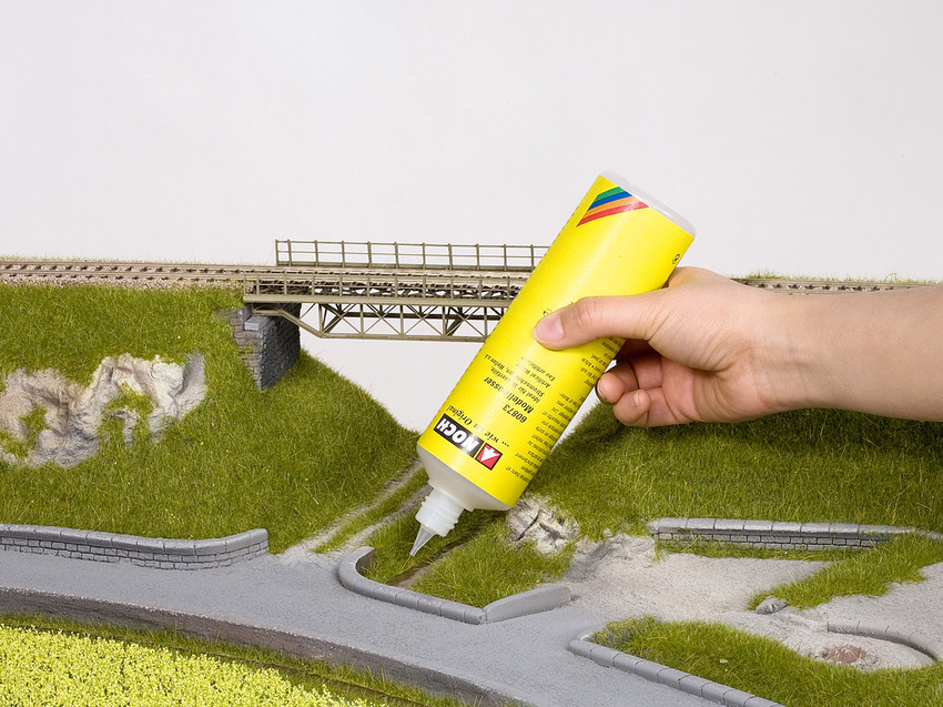 Artificial Water 250 ml Etrains