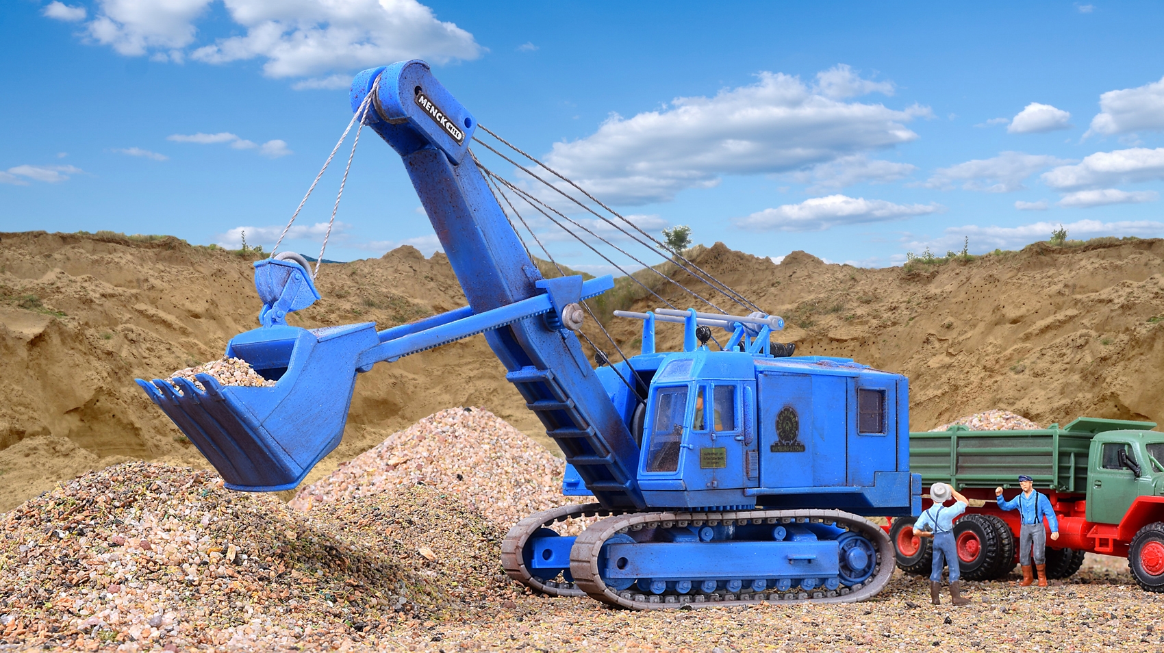 MENCK excavator with face shovel Kit Etrains