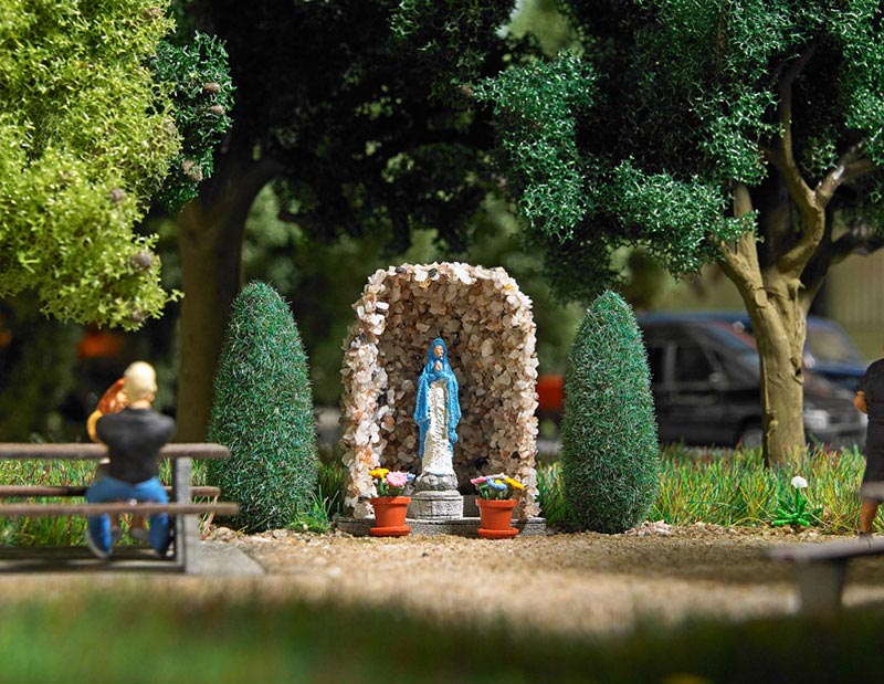 Lourdes grotto Kit Etrains