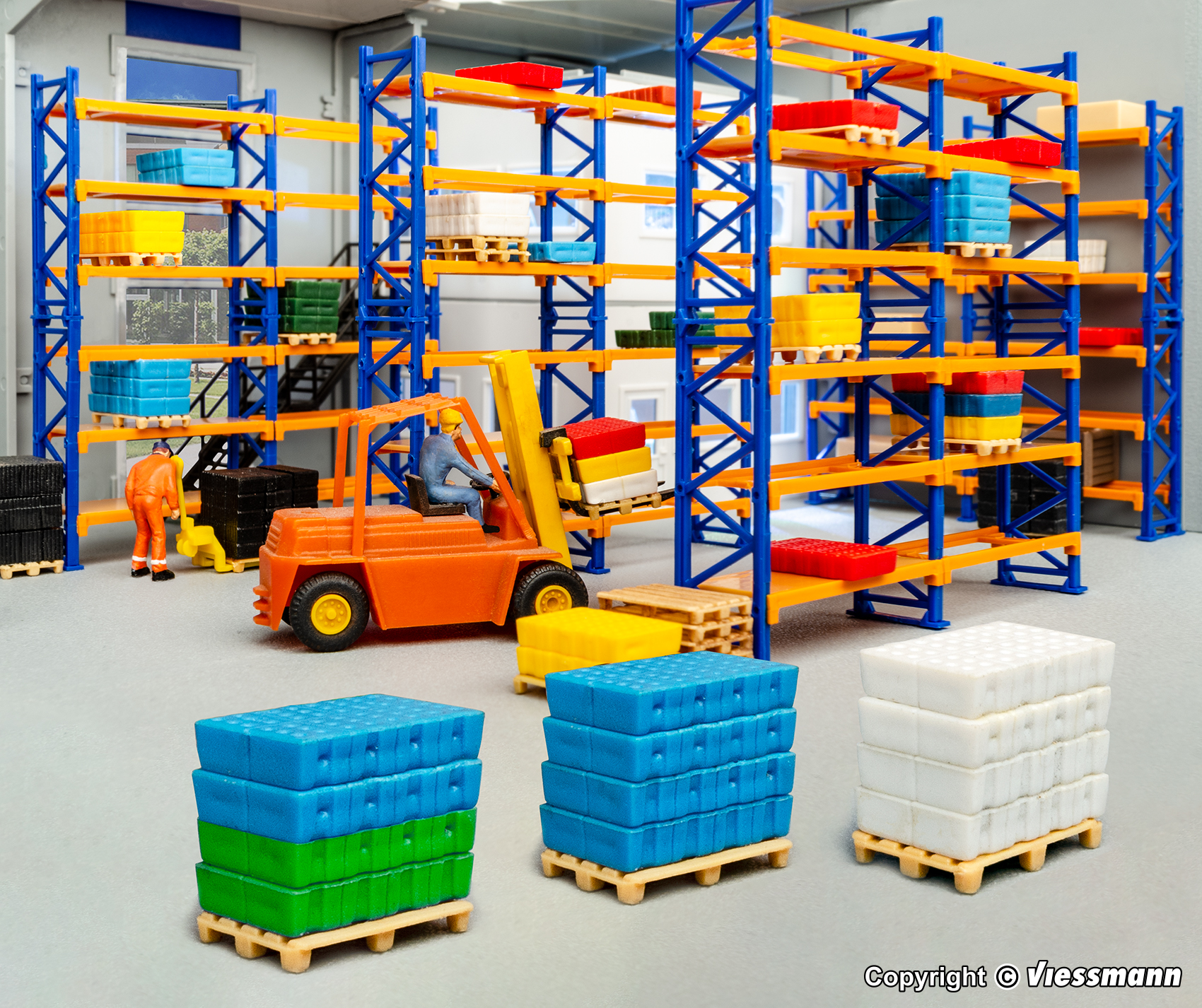 H0 Deco-set Pallet shelving system, 4 pieces - E-trains