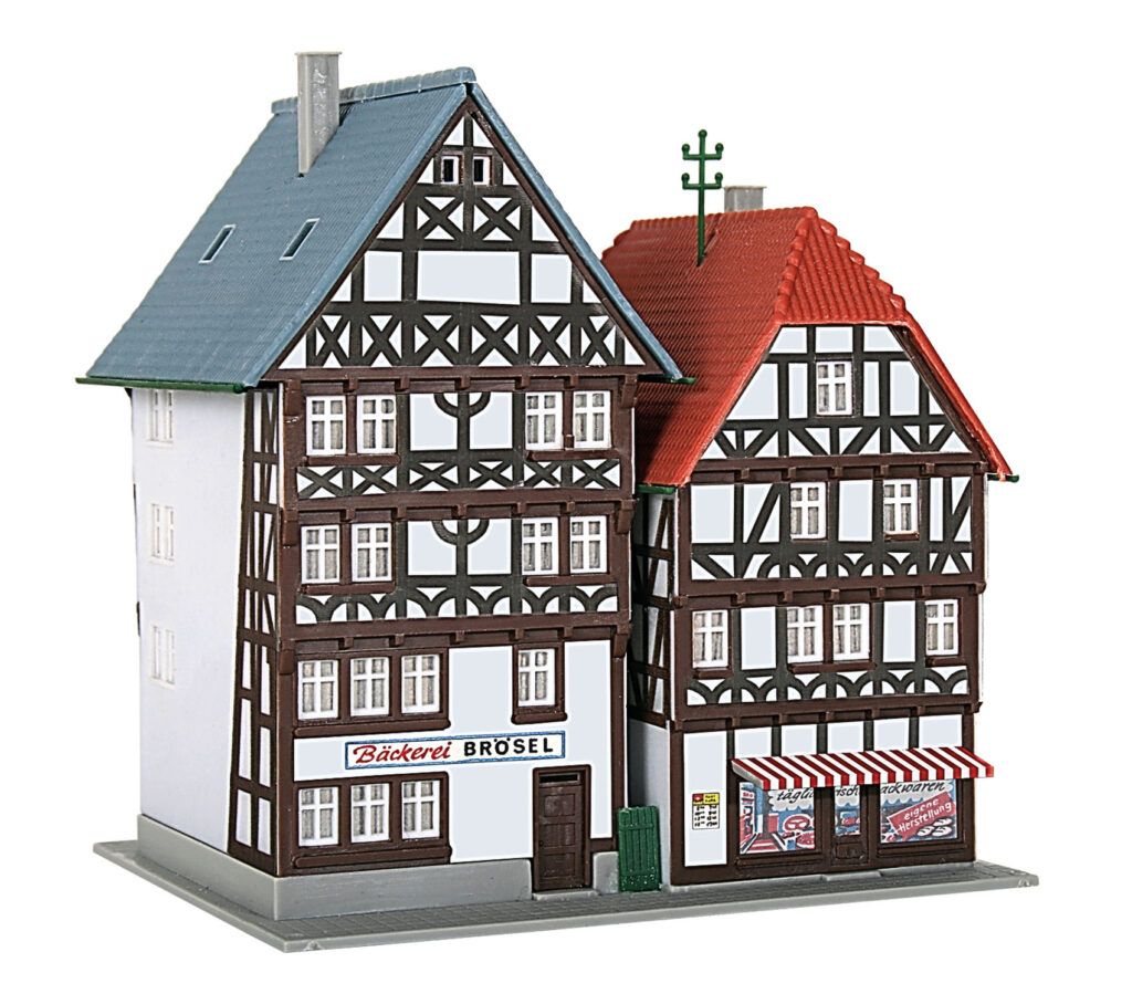 Z Scale Buildings Archives - E-trains