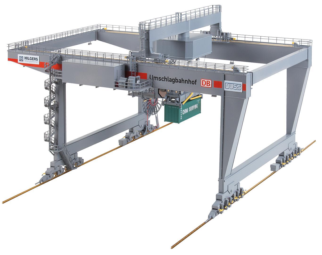 Container bridge-crane - E-trains